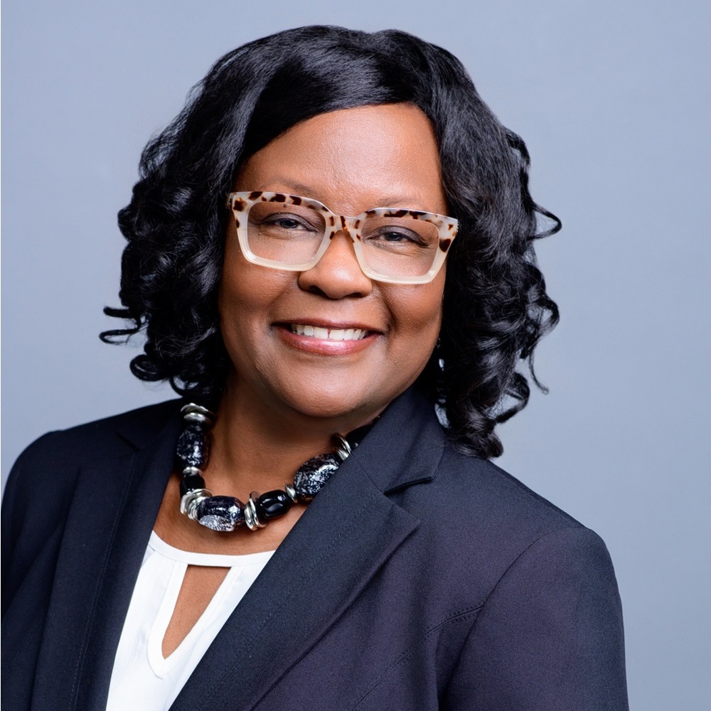 Meet your Posher, Clarissa